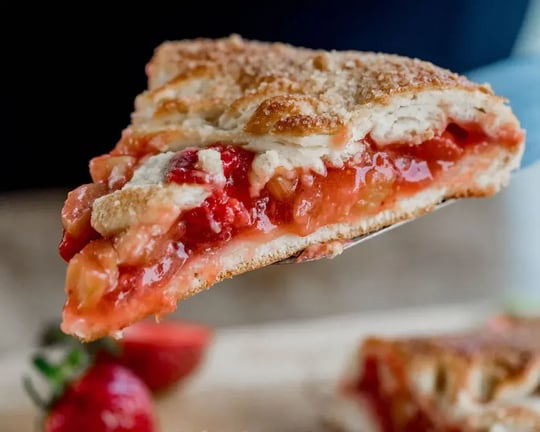 Rhubarb Pie With Strawberry And Cashew