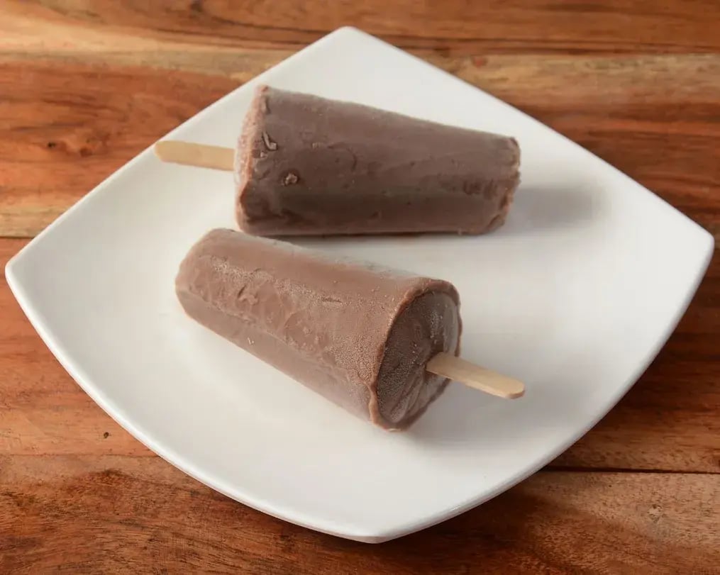 chocolate kulfis on a plate