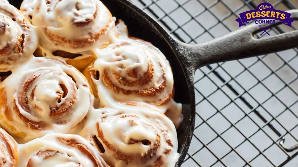 how-to-make-different-types-of-glaze-for-your-cinnamon-rolls-3-updated