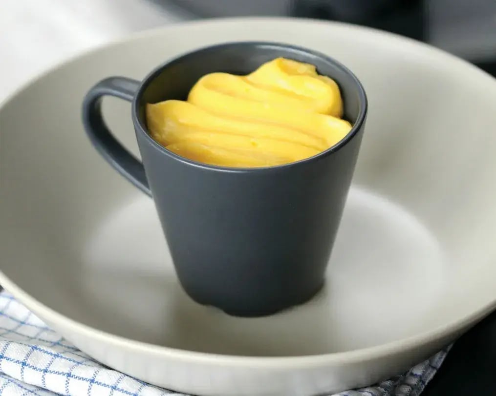 Singe Serve Mango Lassi Pudding in a Mug