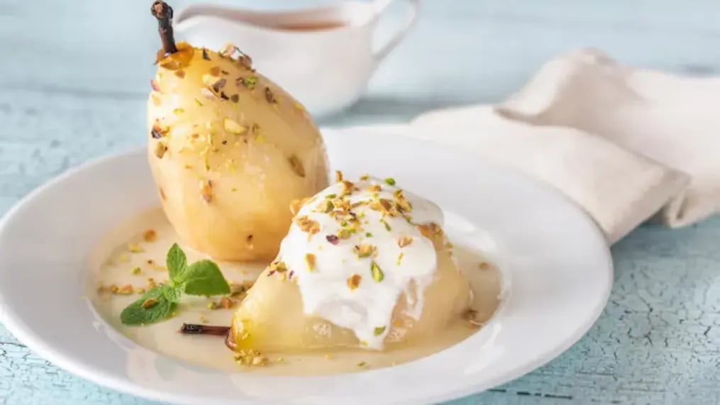 7 Tips To Make Poached Pears For Desserts At Home