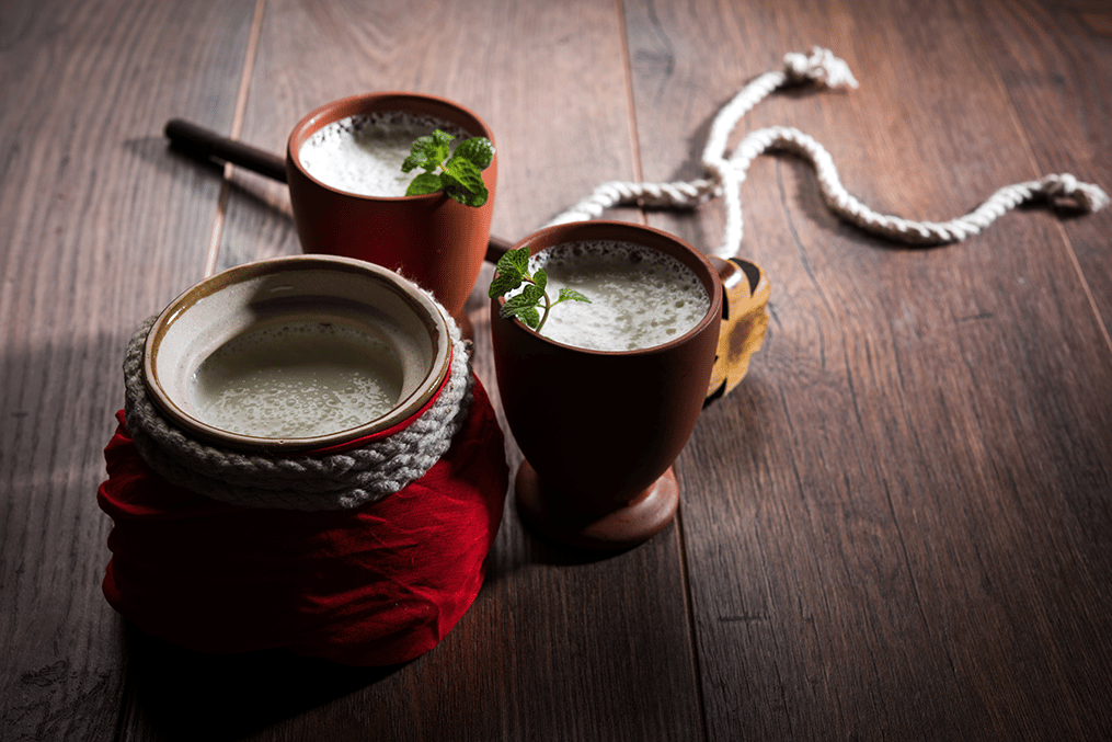 how-to-make-sweet-lassi-with-just-three-ingredients-your-guide-to-quick-recipes-lassi-3