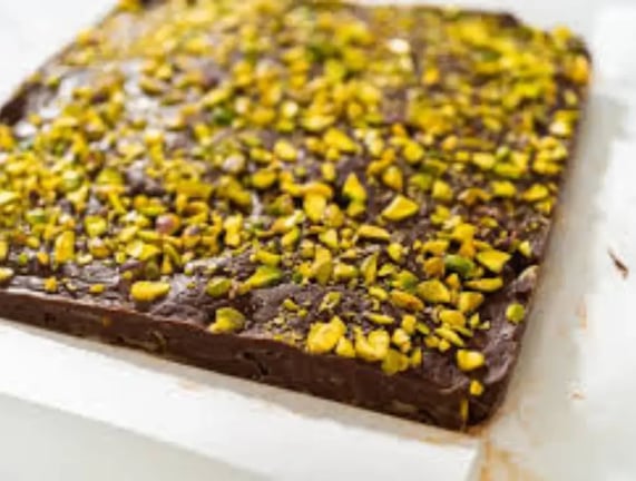 How to Make the Best Chocolate Pistachio Fudge Cake