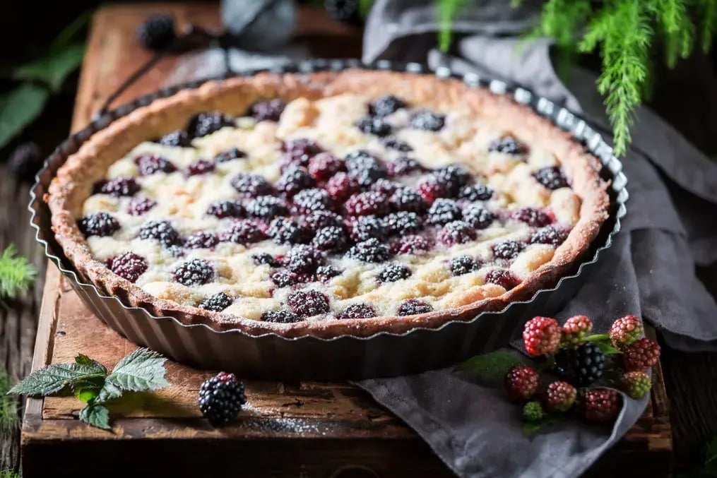 Ensure even spread of Blackberries