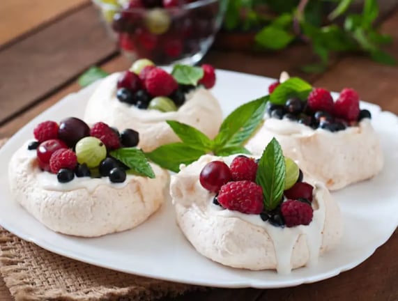 How To Perfect A Classic Pavlova Dessert Recipe For Any Party