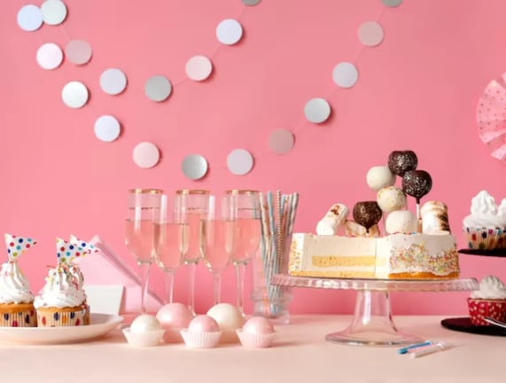 How to Plan a Perfect Women’s Day Dessert Table: Tips & Ideas