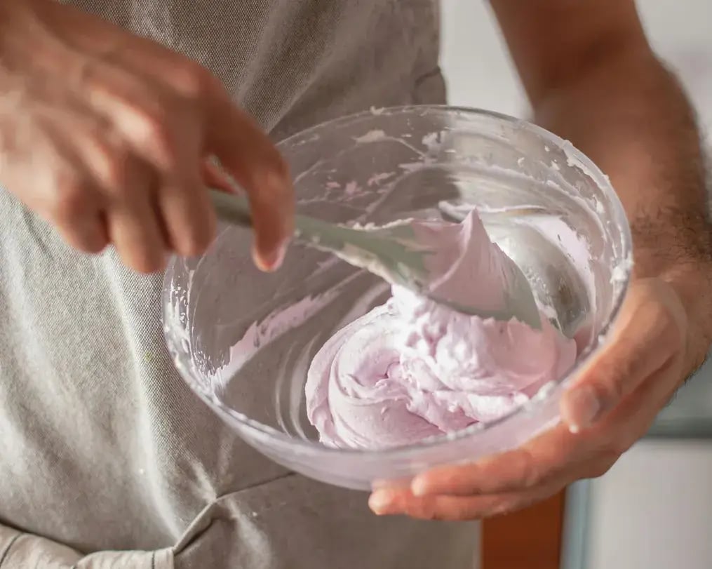 Whipping the Egg Whites and Cream Correctly