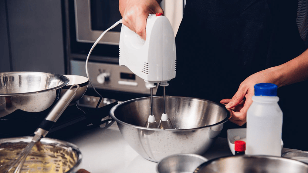 how-to-clean-your-hand-mixer-for-best-results-3