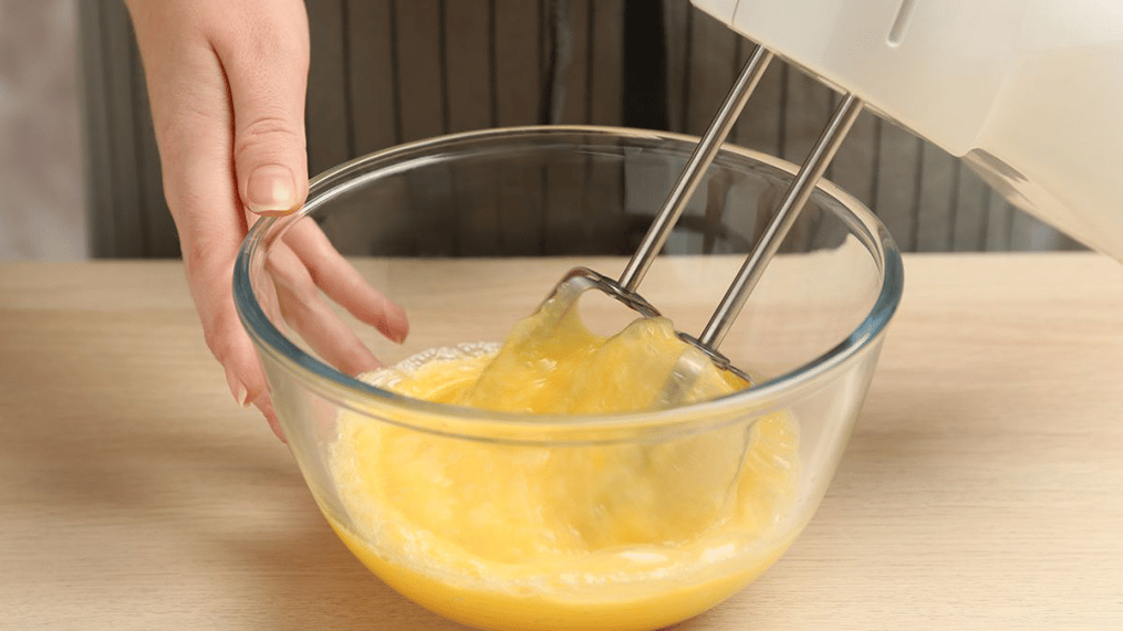 how-to-clean-your-hand-mixer-for-best-results-4