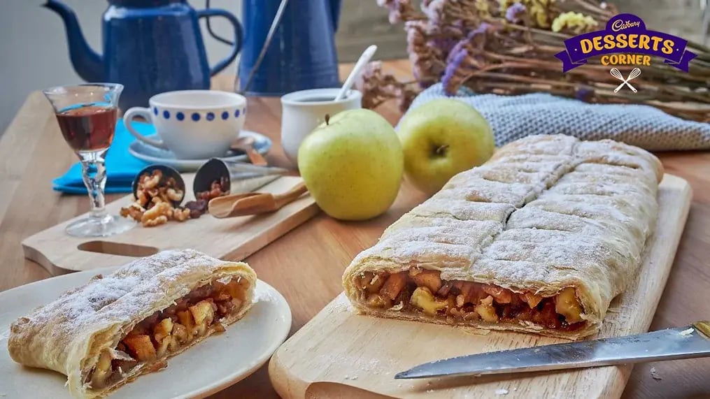 set-up-the-perfect-pastry-table-for-a-party-2