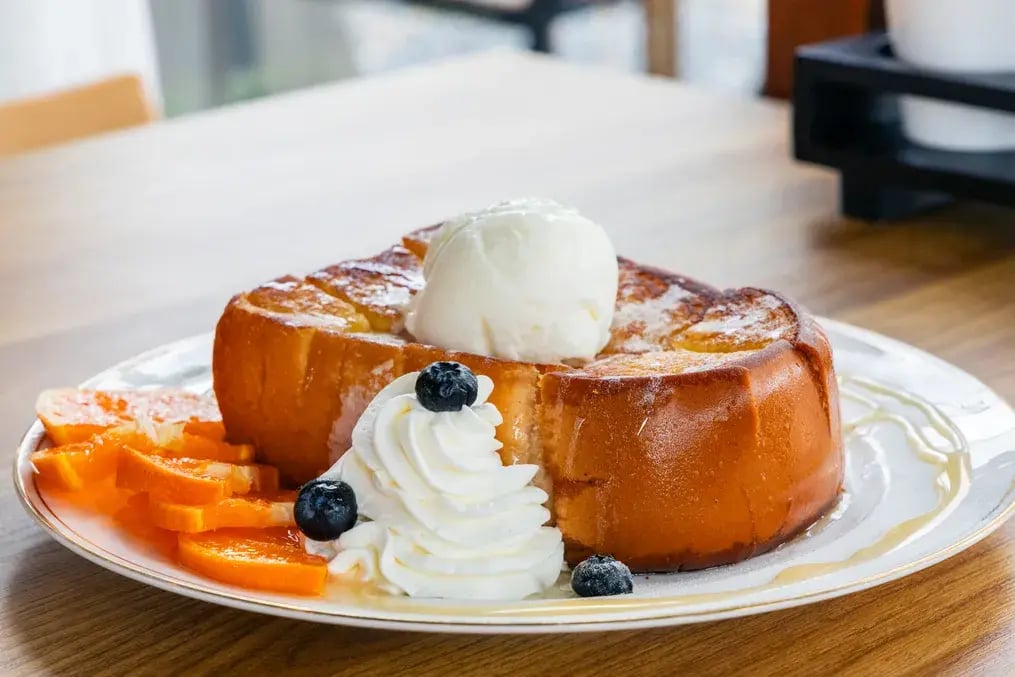 Classic Vanilla Ice Cream with Honey on Buttered Toast