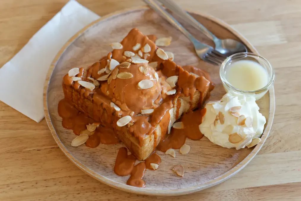 Salted Caramel Gelato with Pecans on Bagel Toast