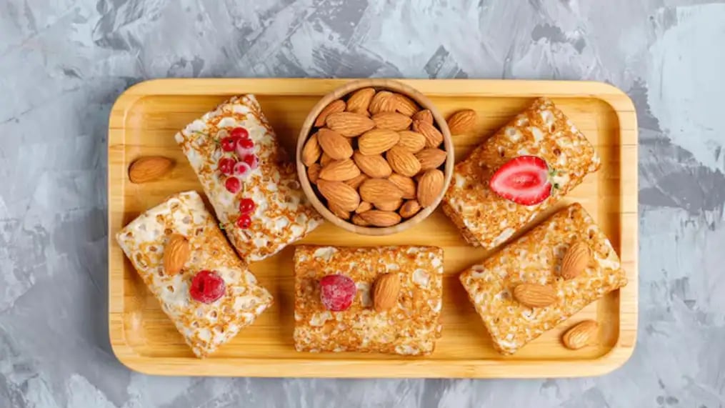 Almond And Cashew Halva Bars