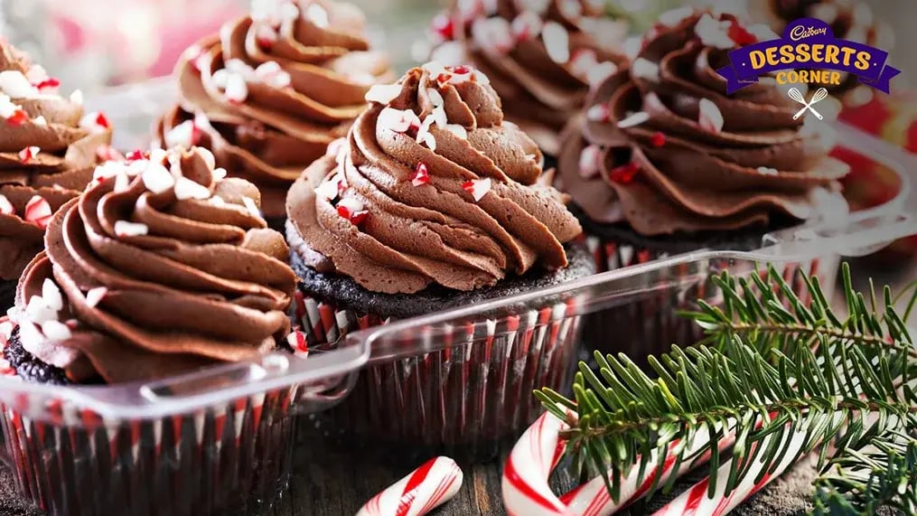 peppermint-candy-cane-cupcakes-1