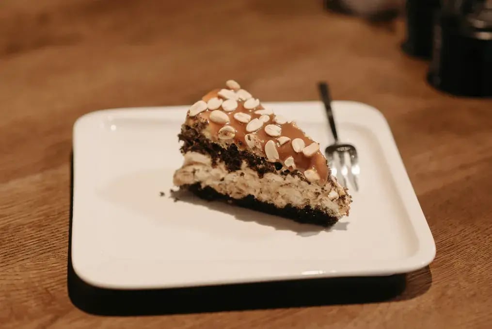 Indulgent Chocolate and Caramel Cake – A Decadent Layered Dessert Recipe - Chocolate And Caramel Cake 1