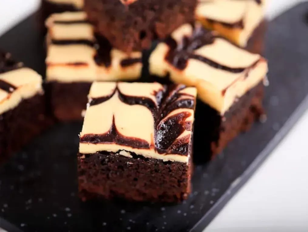 5 Tips to Make Perfect Cream Cheese Brownies