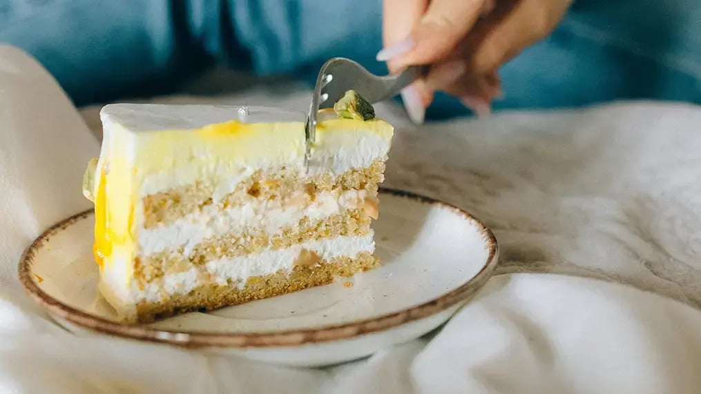Vegan Lemon Coconut Cake