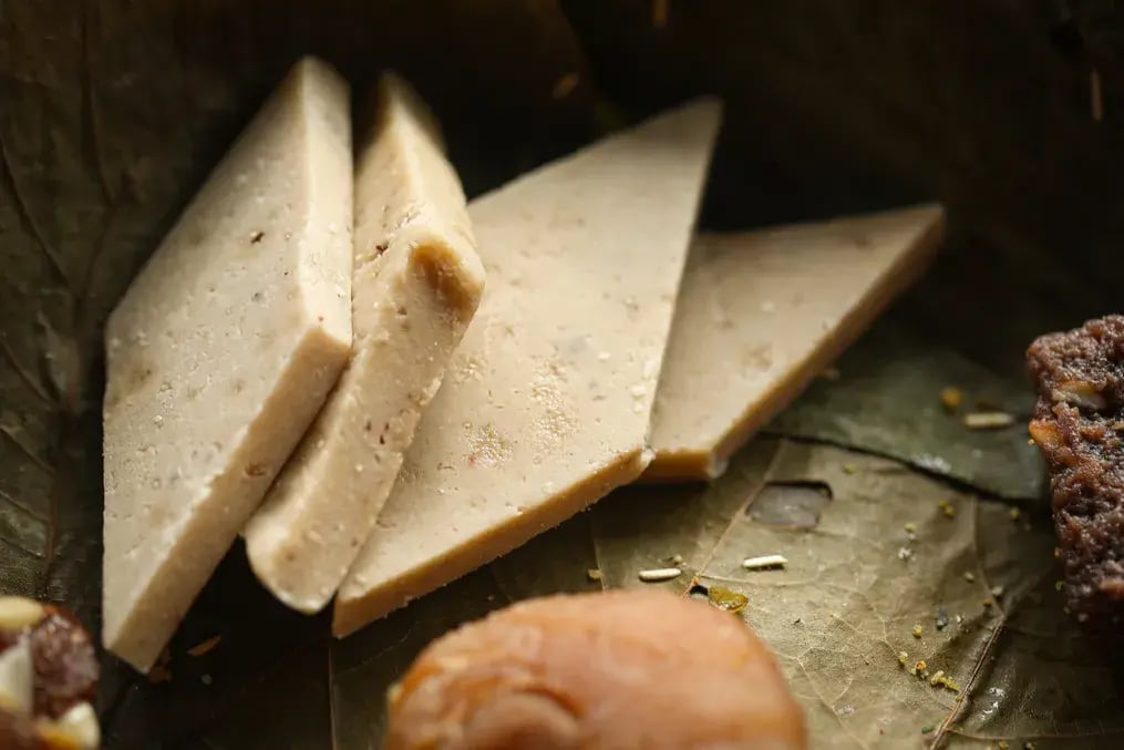 diamond cut Kaju Katli