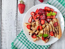 Kid-Friendly Strawberry Crepe Cookies for School Celebrations