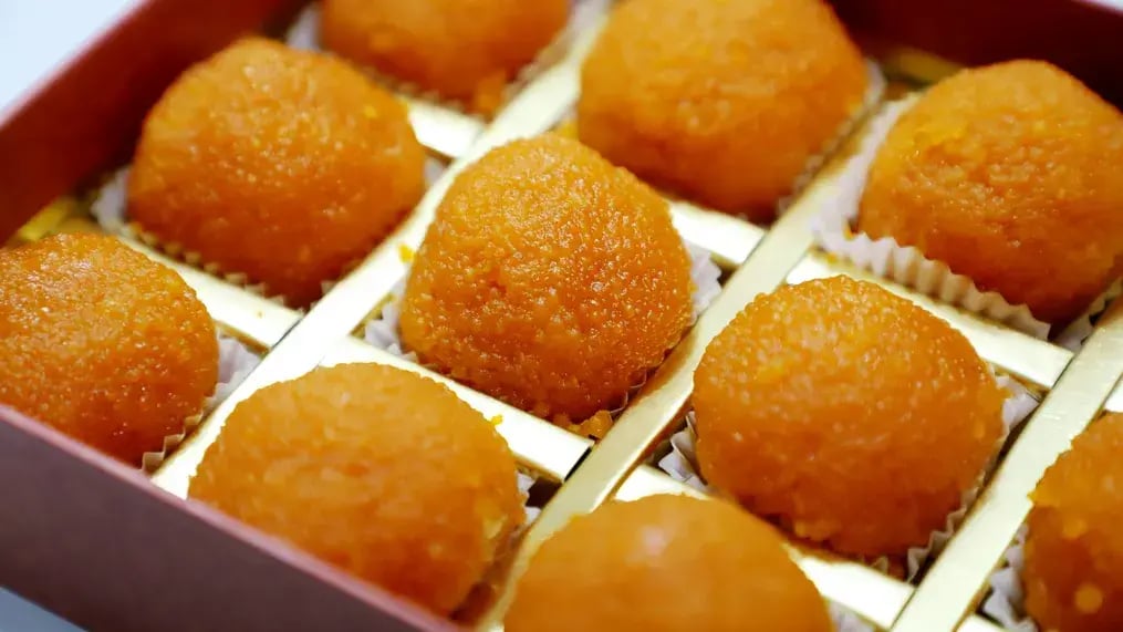 Tips & Mistakes To Avoid To Make The Best Besan Ladoo Ever: