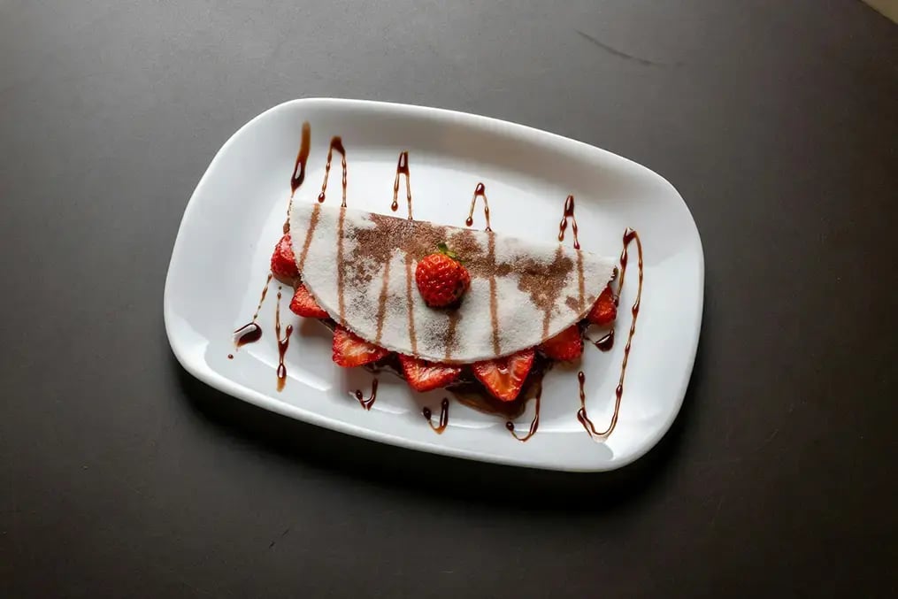 Here’s the best crepe recipe with strawberries