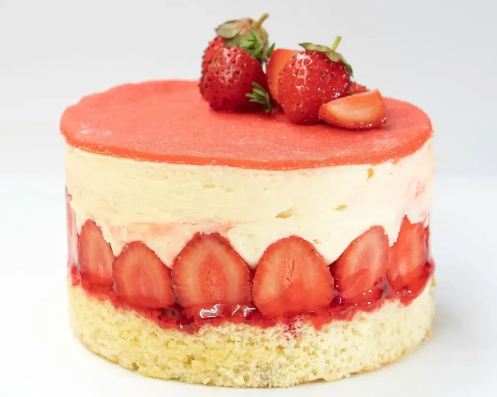 Fraiser cake closeup