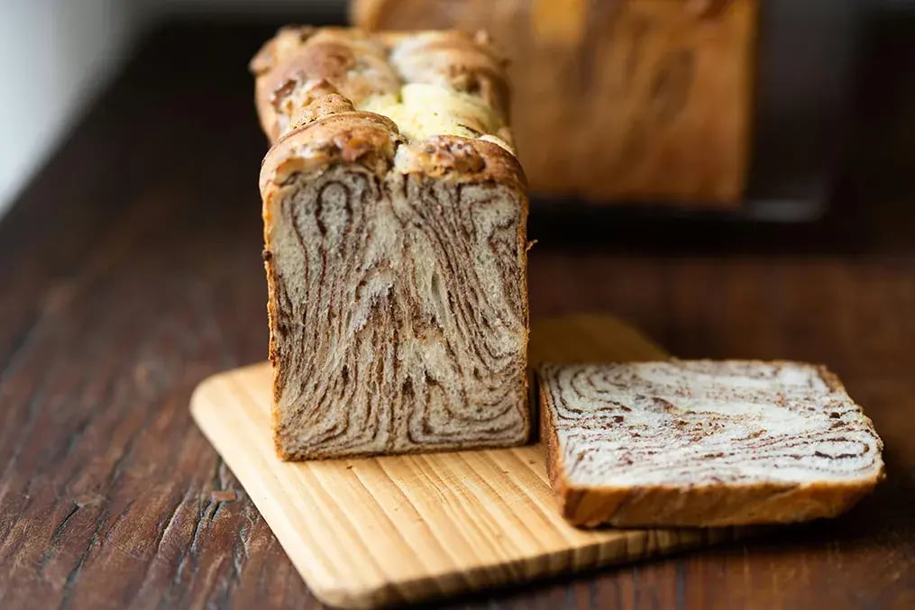 Make a Loaf Cake That is Perfect for Breakfast or a Sweet Afternoon Snack - Cinnamon Swirl Loaf Cake 1
