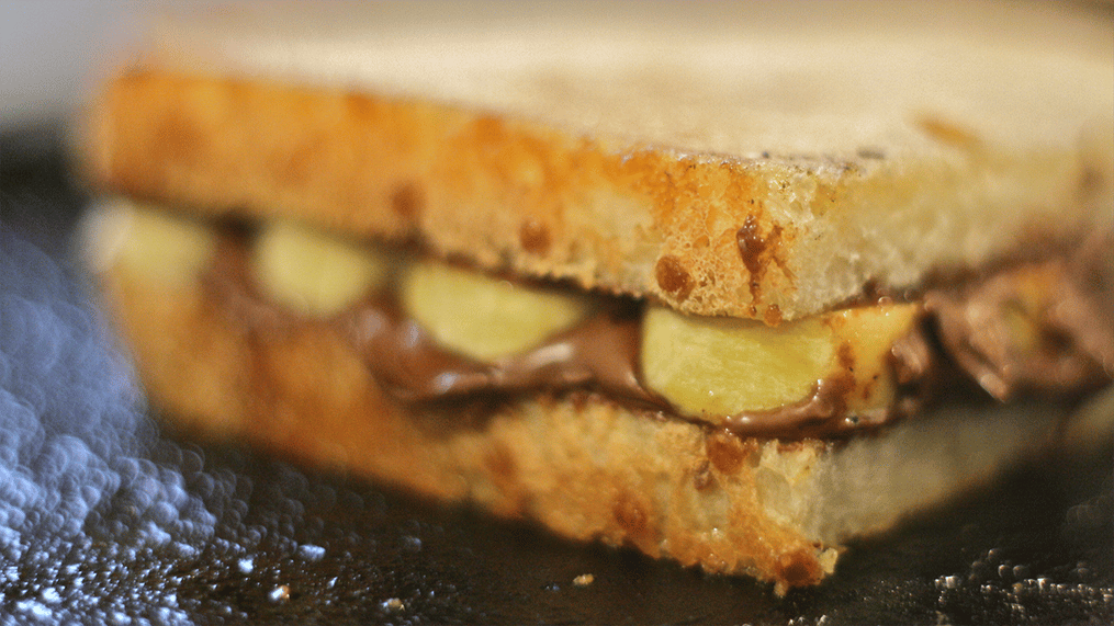 banana-nutella-sandwich-copy