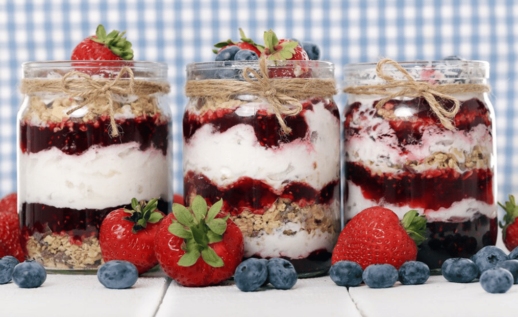 strawberry-cheesecake-jars