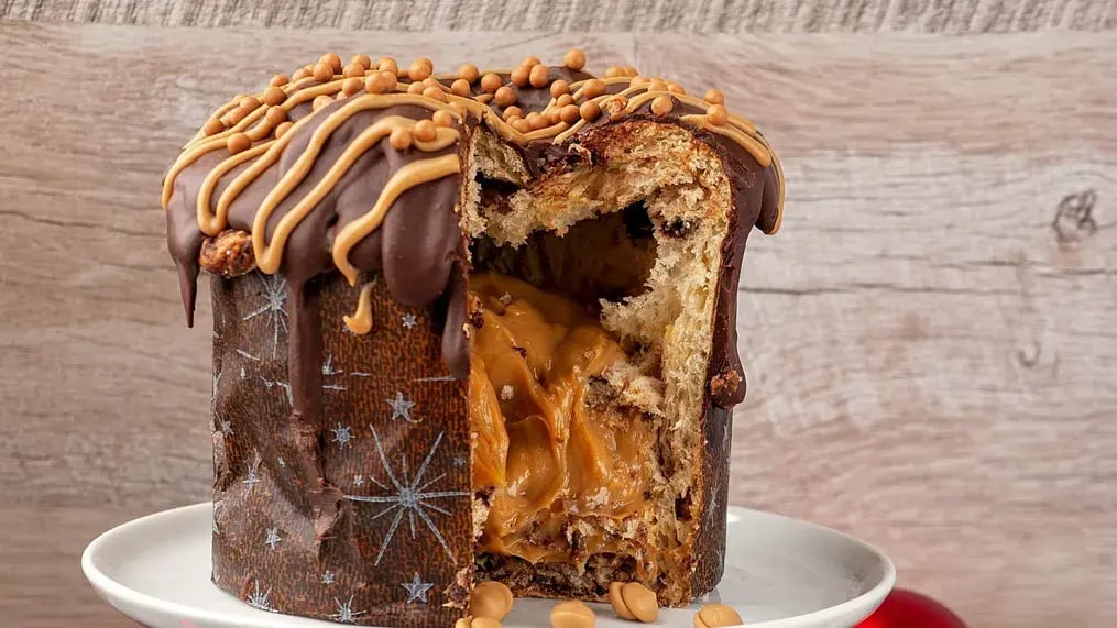 Make your celebration cake memorable with chocolate and caramel flavors Chocolate and Caramel 2