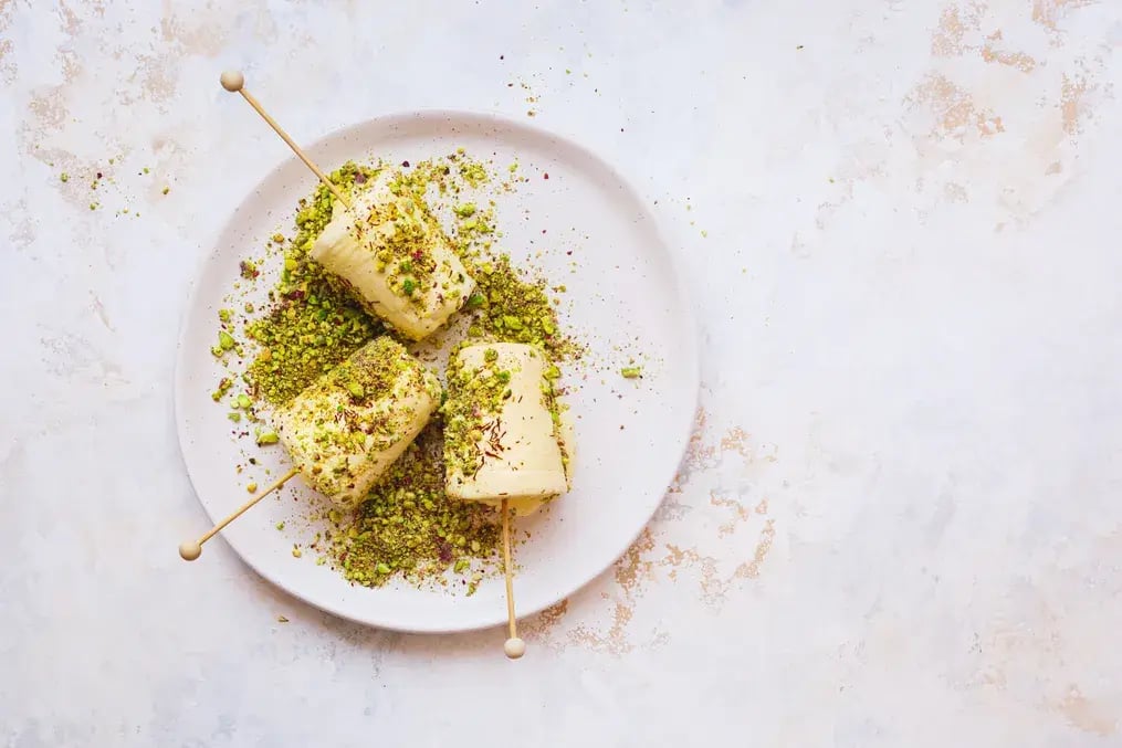 Malai Kulfi Recipe with Condensed Milk – Creamy, Rich and Full of Flavor - Malai Kulfi With Pistachios 1