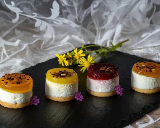 mini cheesecake bites with toppings