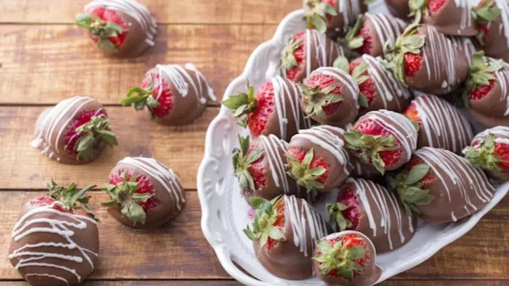Strawberries Dipped in Chocolate
