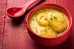 Must-Try Diwali Mithai 2025: Rasmalai, Chum Chum & Chandrakala Recipes