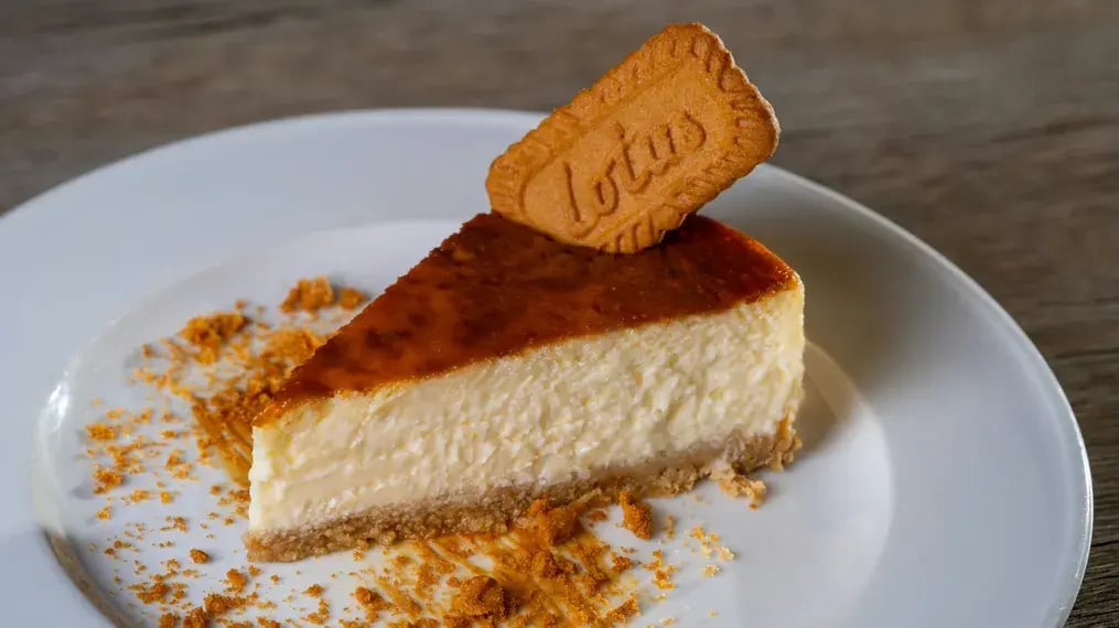Tips and tricks for a Perfect Lotus Biscoff Cake - lotus biscoff cake image 3
