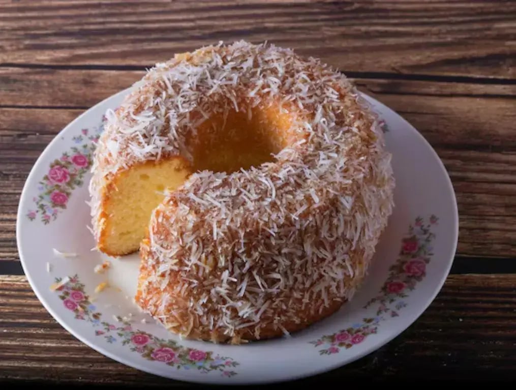 Moist Coconut Pound Cake Recipes For A Rich, Buttery Treat - 6 Tips To Perfect Moist Coconut Pound Cake