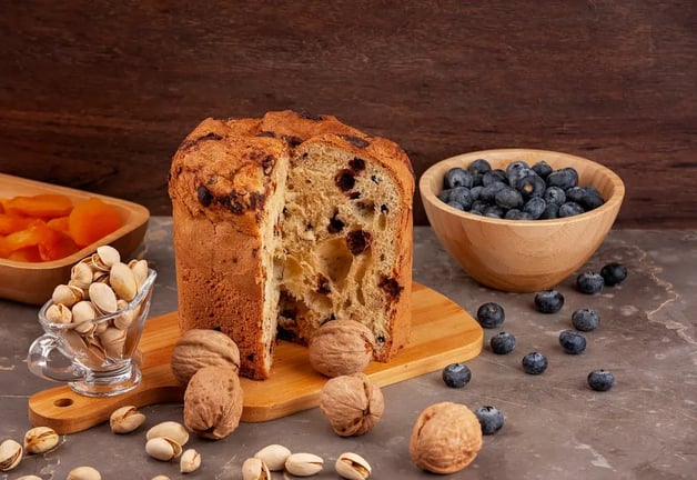 Molasses Puddings and Cakes: Comforting Desserts for Every Celebration
