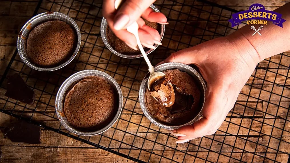 Molten chocolate cake