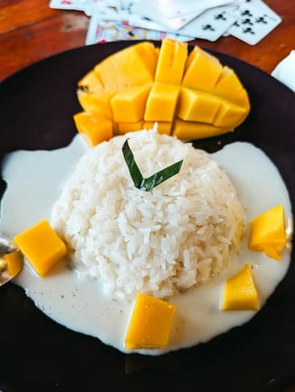 most delicious dessert recipes series: Sticky Rice With Mango Is A Meal That Doubles As A Dessert