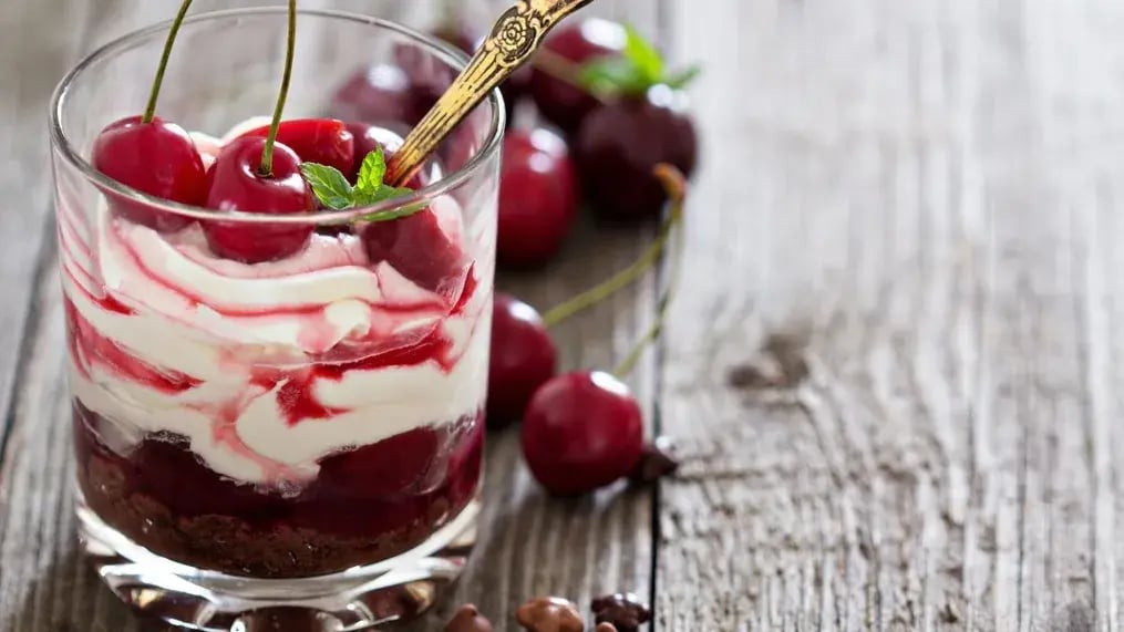Cherry Cheesecake Cups