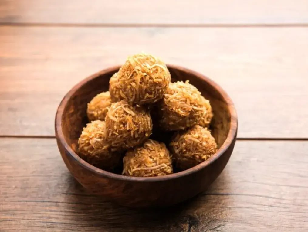 Date & Coconut Laddoos