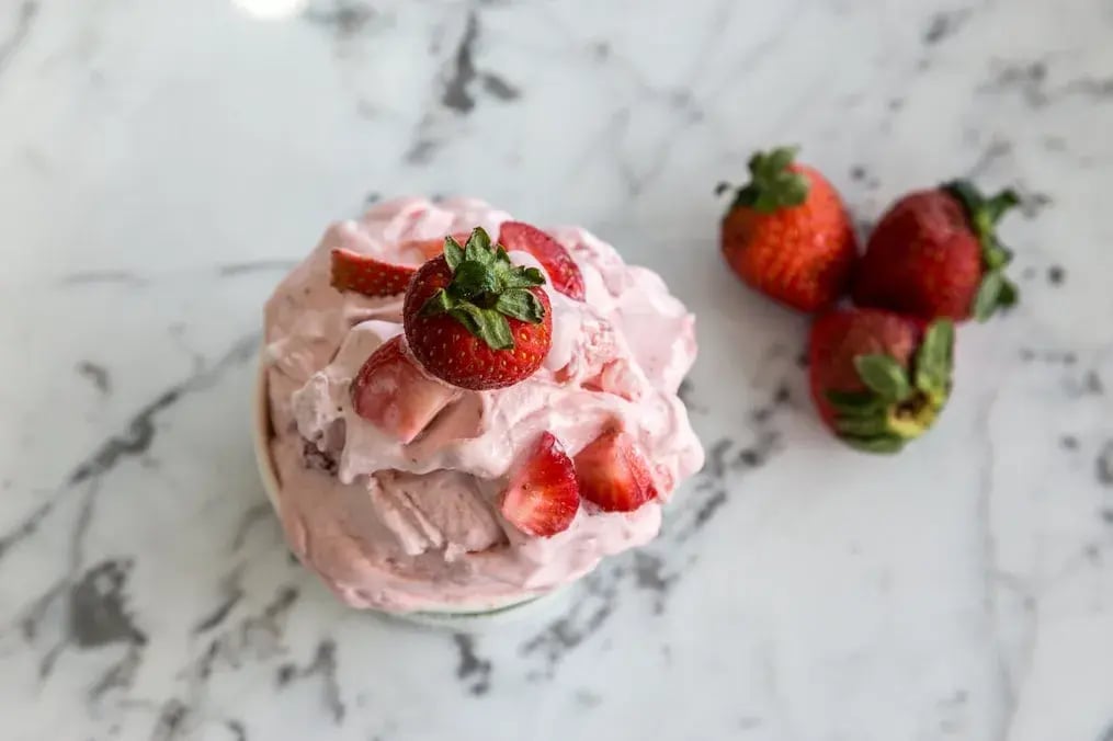 Strawberry Cheesecake Bites