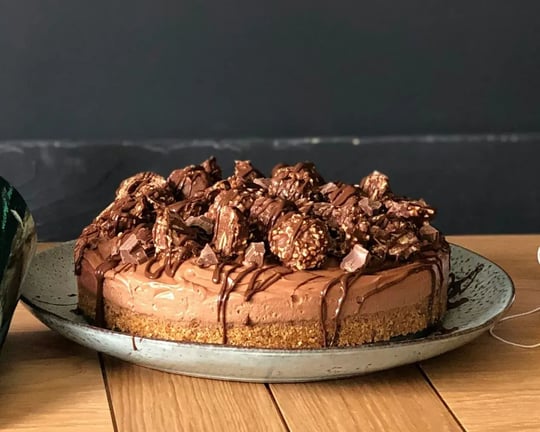 Chocolate Cheesecake With Walnuts