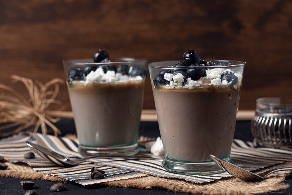 Chocolate mousse cups
