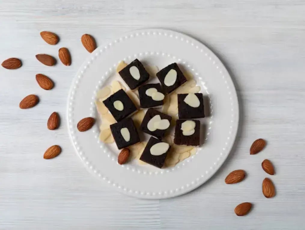 Oreo Almond Chocolate Fudge