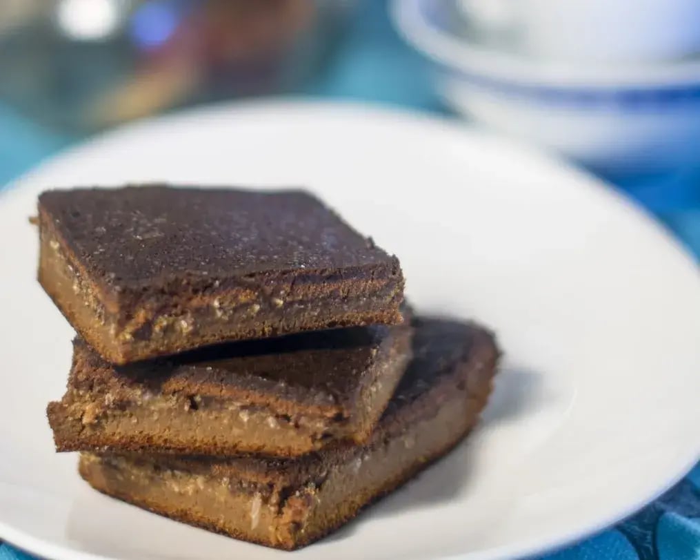 Layered Oreo Milk Powder Fudge Bars
