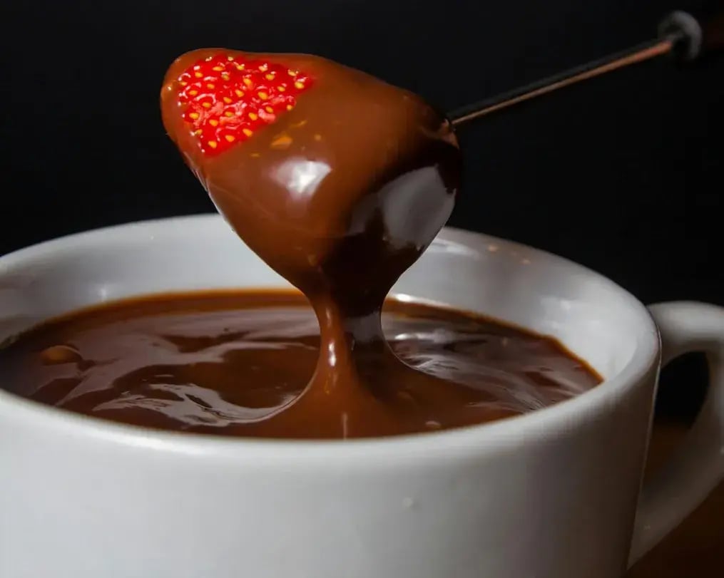 Oreo Fruit Fondue Platter Strawberry Dipped