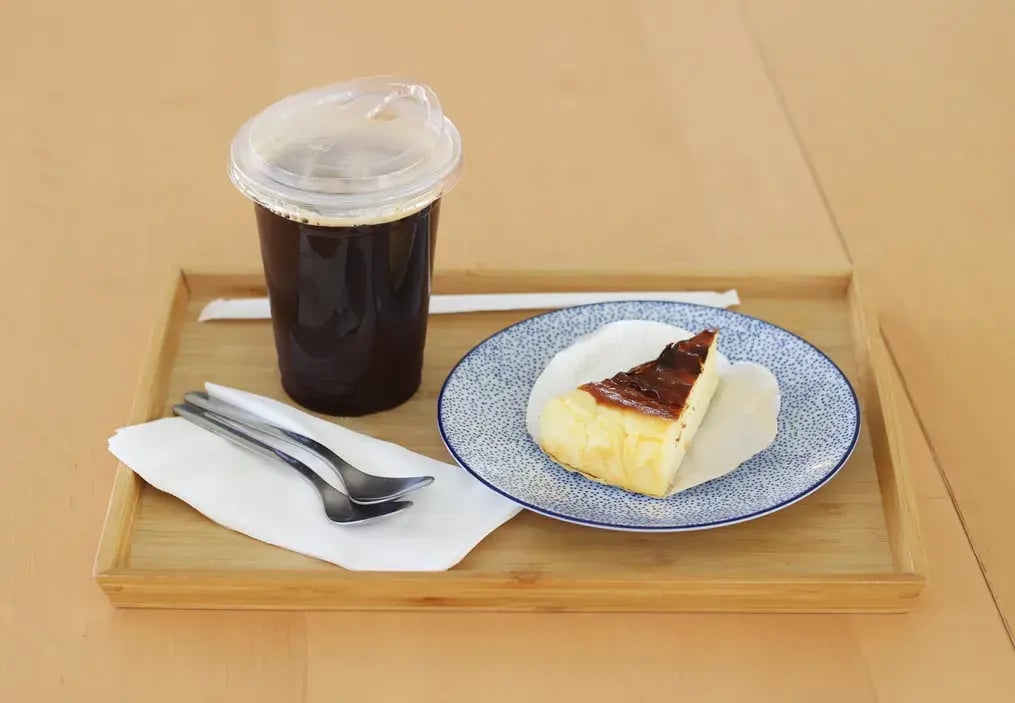 Cold Brew Coffee for a Refreshing Contrast