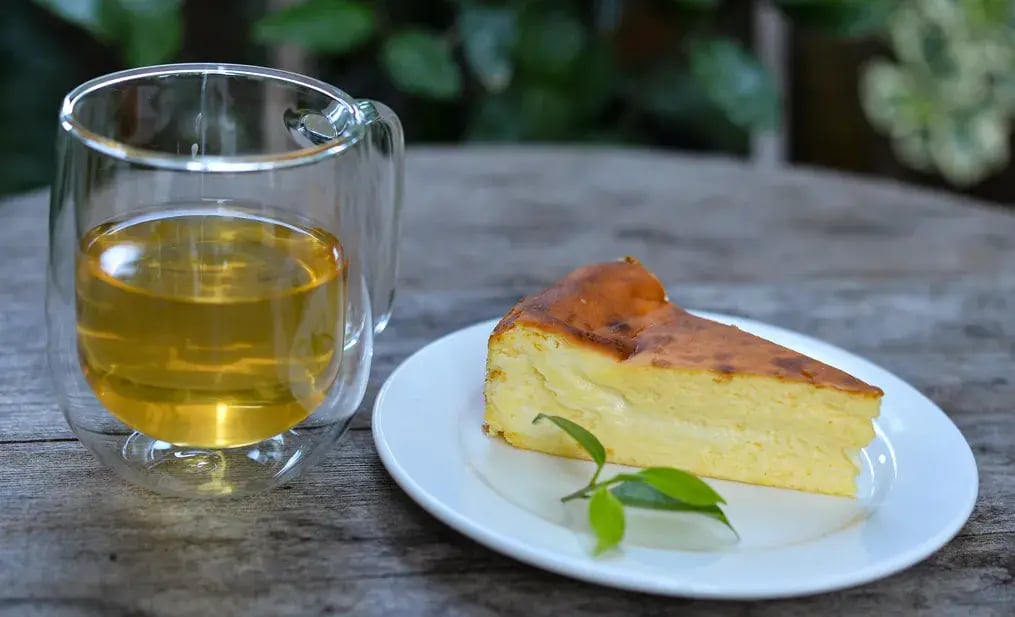 Darjeeling First Flush for a Floral Elegance