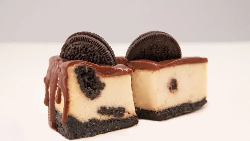 Peanut Butter Chocolate Cheesecake